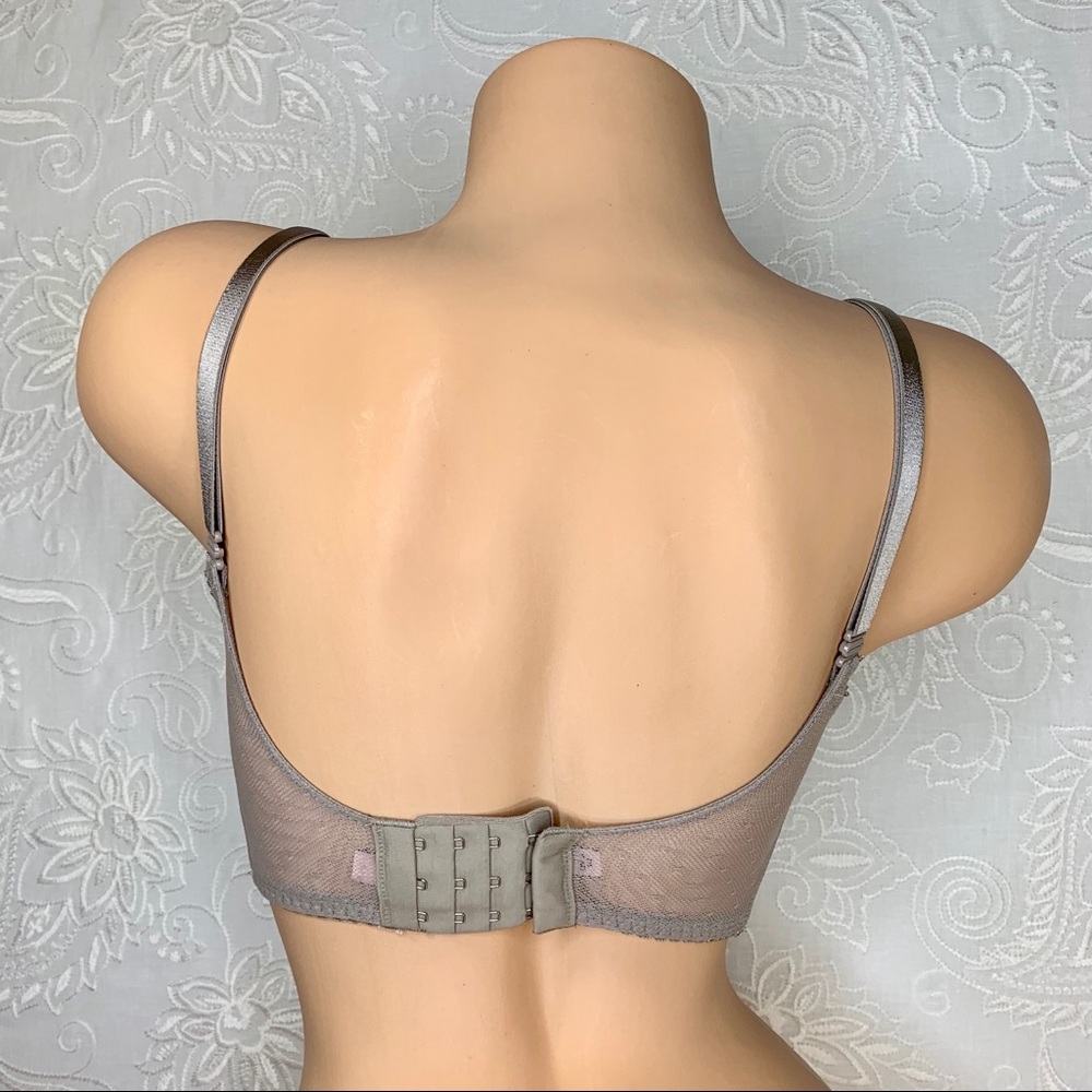 34C Victoria’s Secret Unlined Bra Wicked - Picture 3 of 3